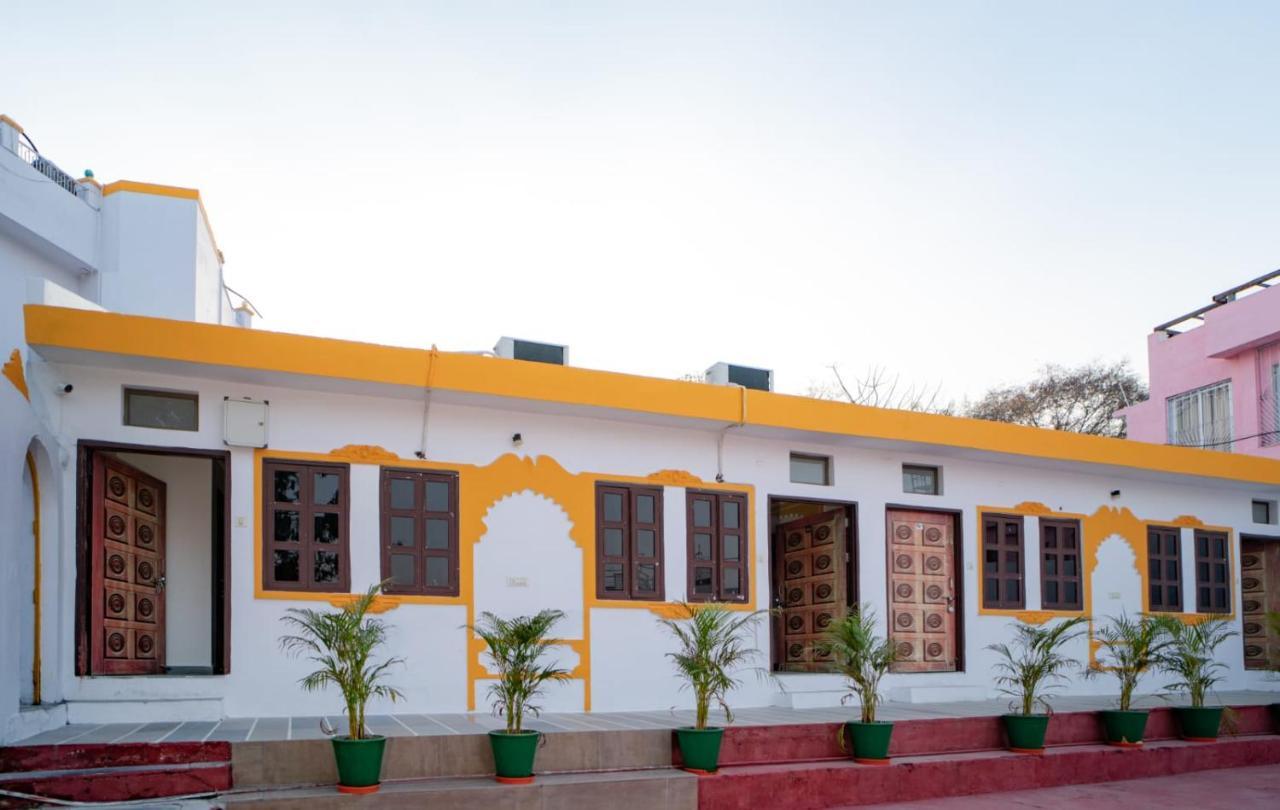 Hotel Ambavgarh Palace Udaipur Exterior foto