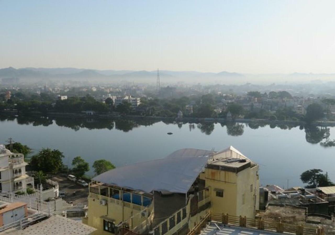 Hotel Ambavgarh Palace Udaipur Exterior foto